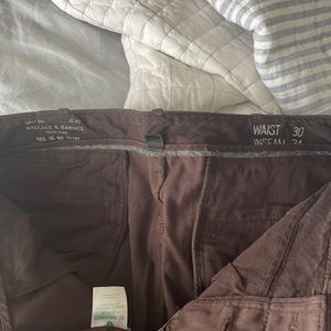 Used Jcrew Wallace and Barnes pants. 30 waist, 34 inseam. Great quality pants.